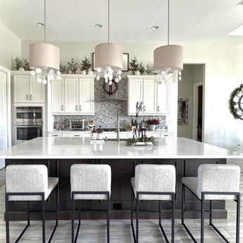 Shop our PU leather bar stools with backs for the perfect blend of comfort and style, ideal for enhancing your kitchen or entertaining space!